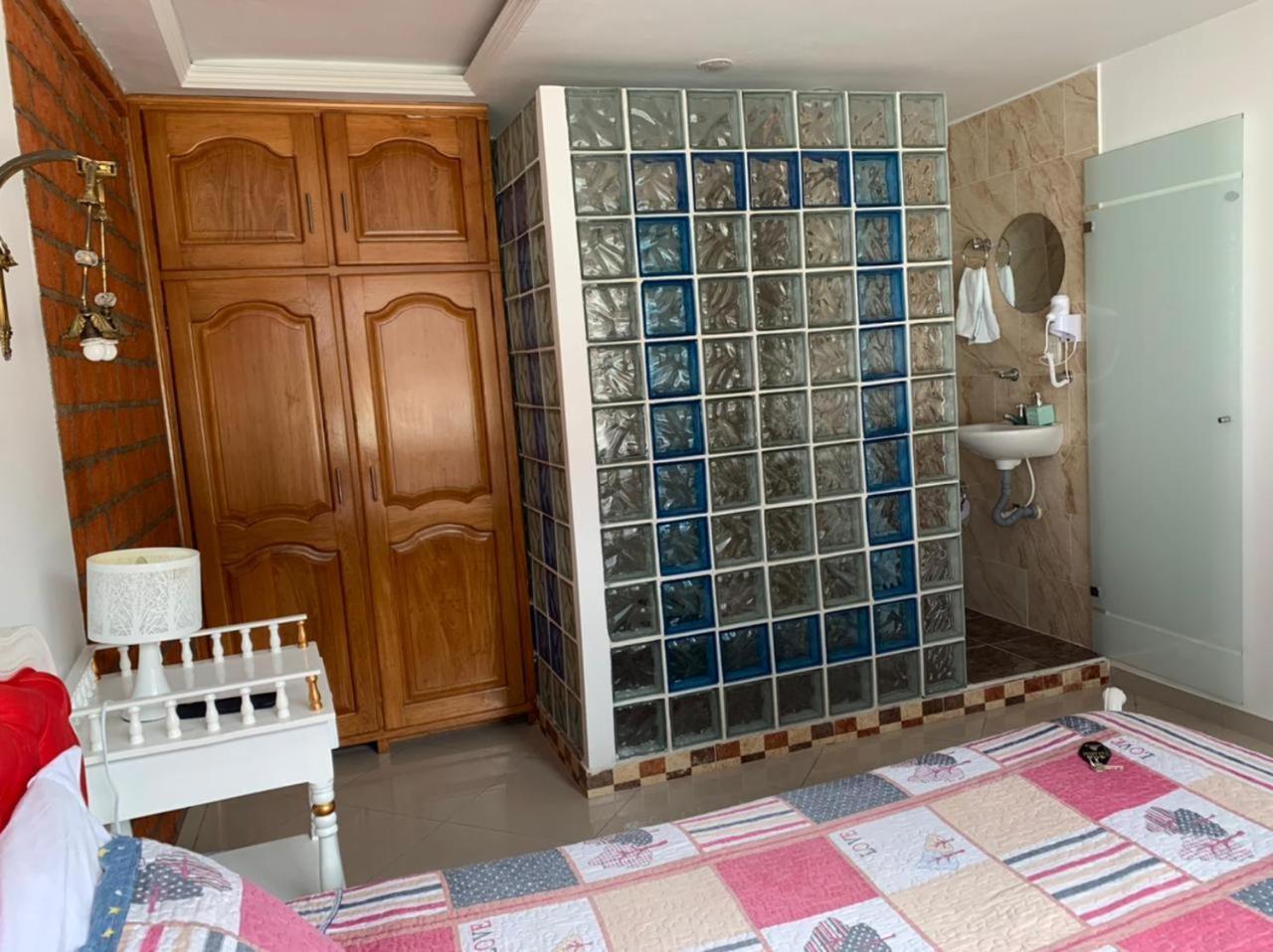 Hotel Alcatraz Yarumal Pokoj fotografie